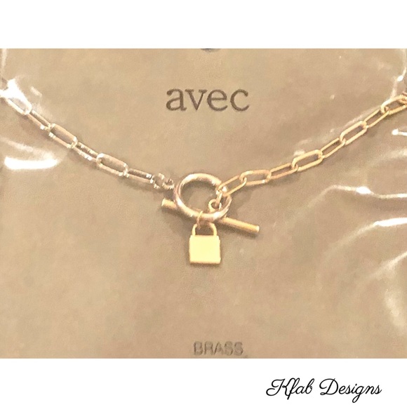 ❤️LAST! Padlock Toggle Two Tone Chain Necklace! - Picture 5 of 6